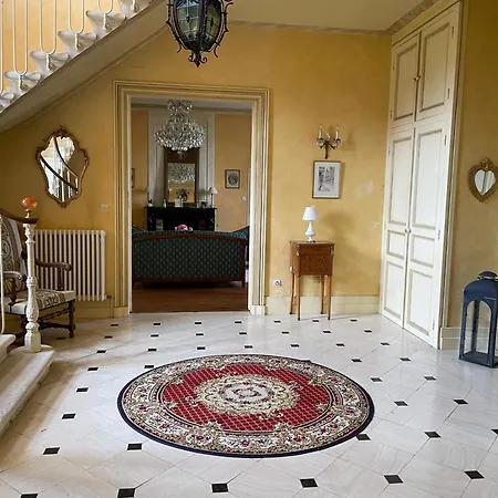 Château De Varaize