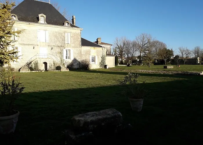 Chateau De 3* Varaize