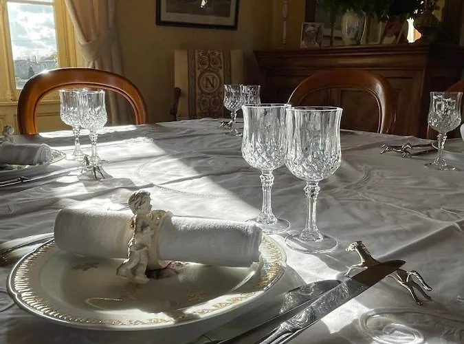 Chateau De 3* Varaize