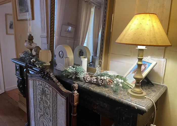 Bed & Breakfast Chateau De Varaize