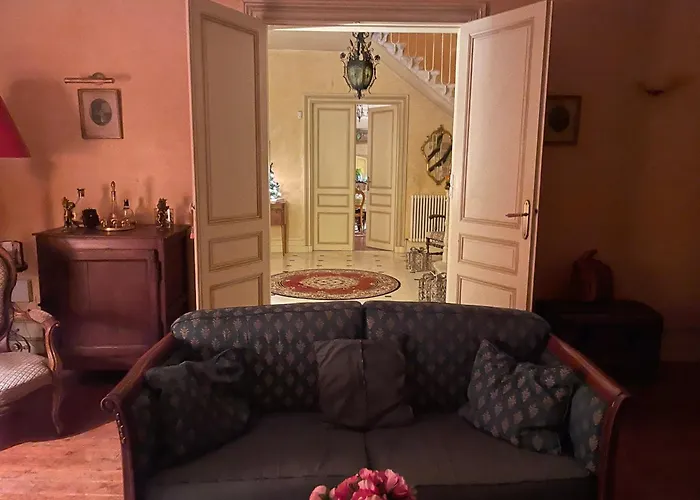 Bed & Breakfast Chateau De Varaize