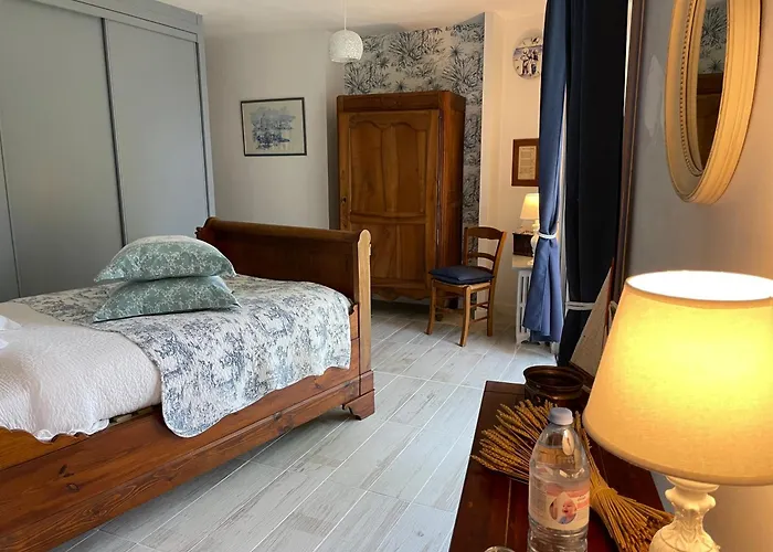 Chateau De Bed & Breakfast